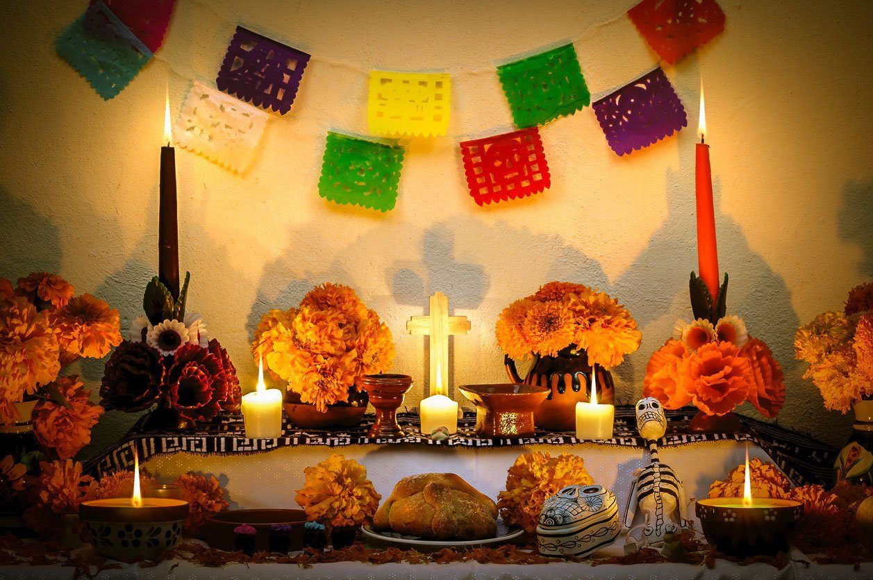 Altar de Muertos de dos niveles