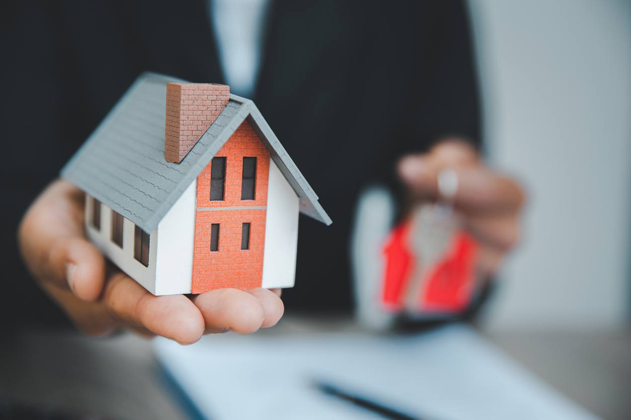 Solicitud de un crédito hipotecario para comprar una casa